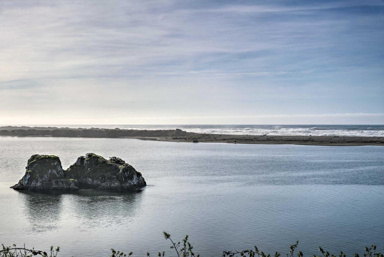 Smith River Vintage Cabin Oceanfront Deck And Views 外观 照片
