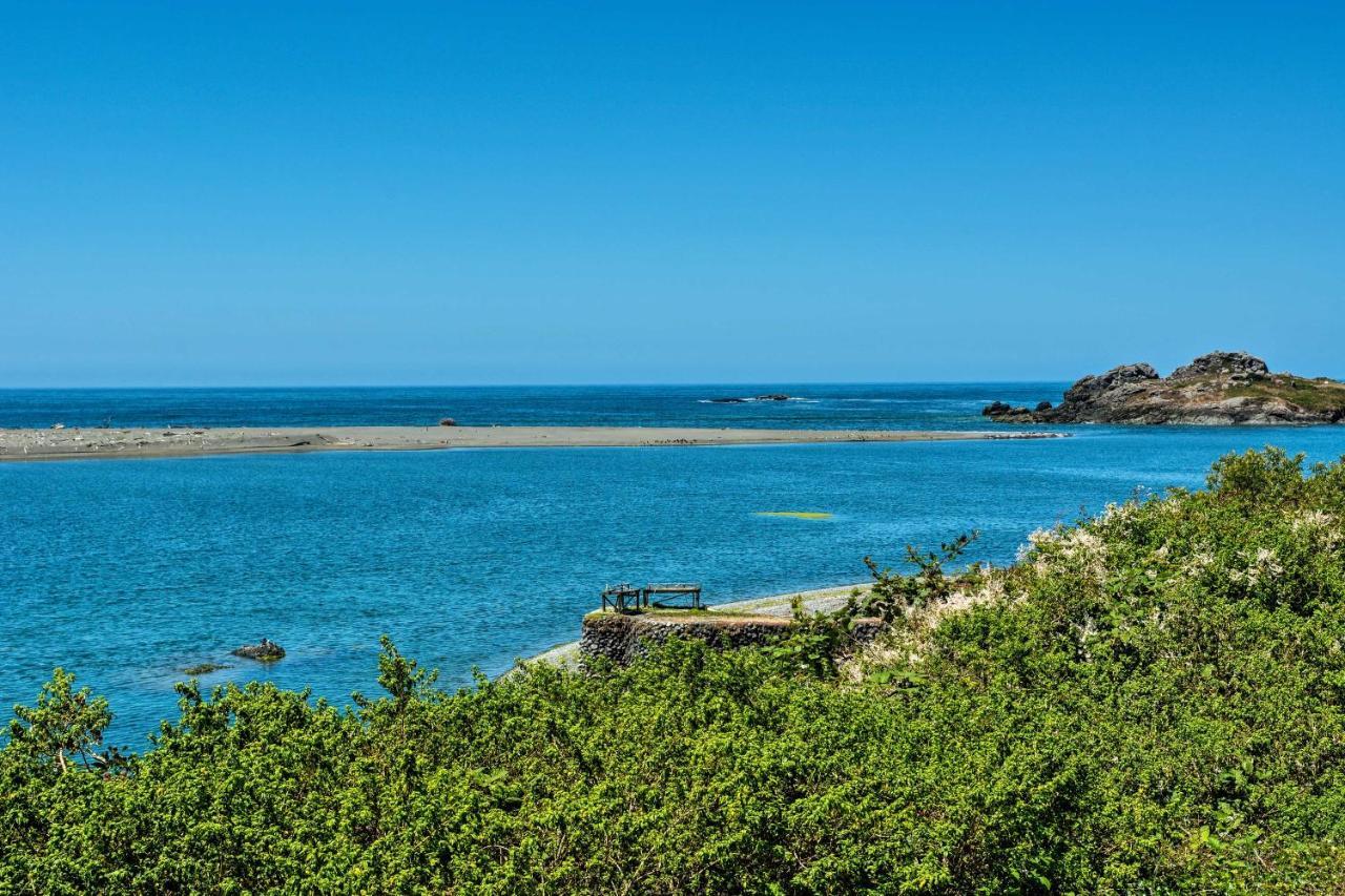 Smith River Vintage Cabin Oceanfront Deck And Views 外观 照片